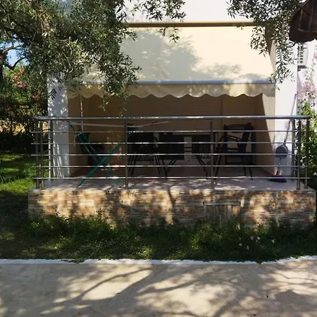 Koula 2-petros 아파트 *